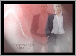 Wentworth Miller, czarny garnitur